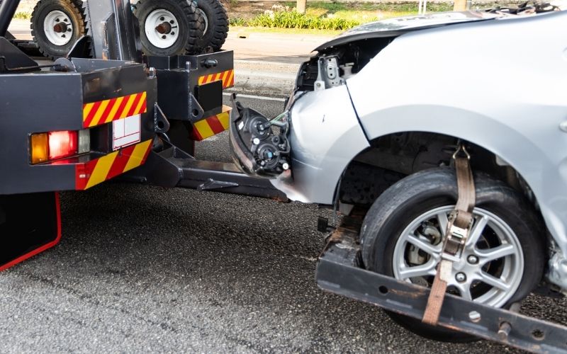 Remorquage véhicule accidenté sur autoroute - YL Auto Services Île-de-France