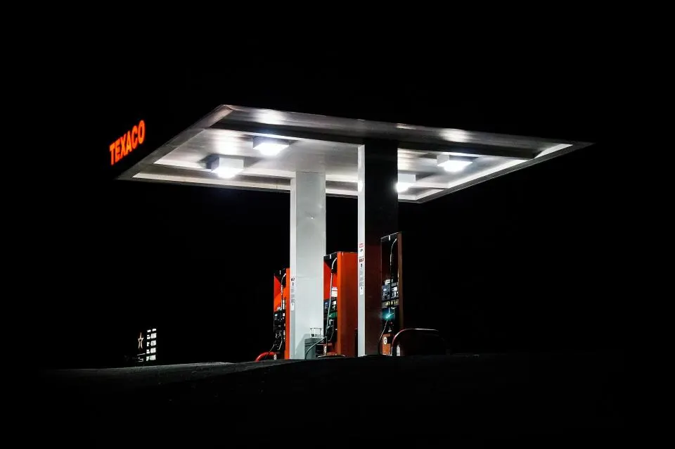 Station-service de nuit
